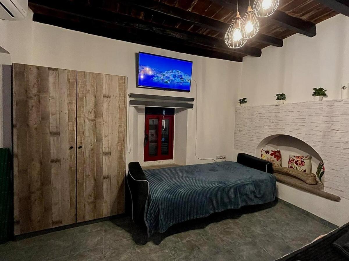 Symi Blue Studio Exterior photo